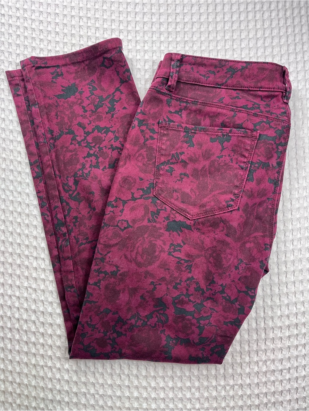 Ann Taylor Modern Fit Burgundy Floral Print Straight Leg Jeans Size 10